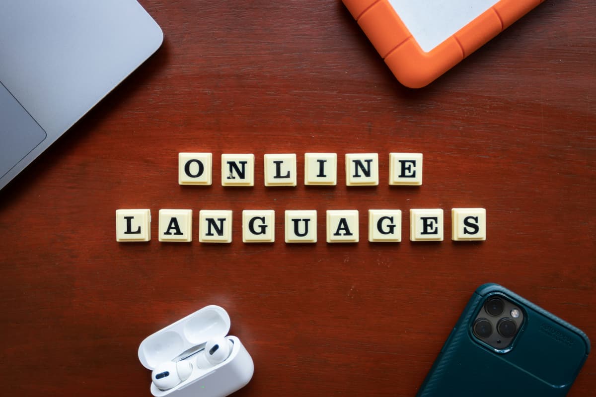 Online Almanca dersi alan öğrenci